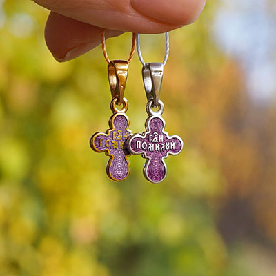 Серебряный крестик КРЭ23 сиреневая эмаль