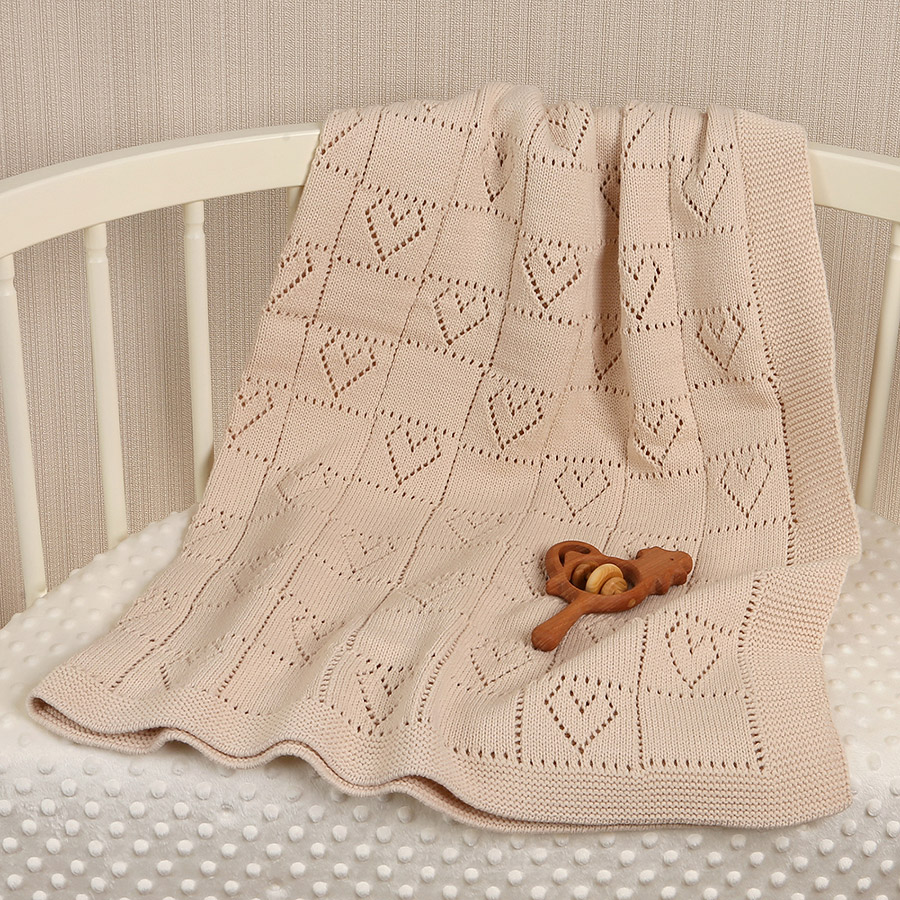 Детский плед "Сердечки" бежевый фото 2