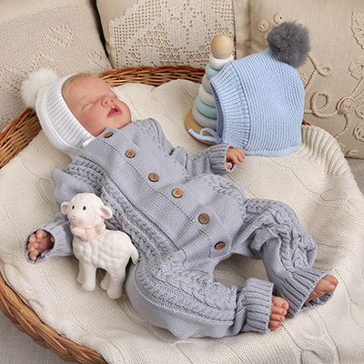 Вязаная шапочка-чепчик голубой с помпоном фото 5