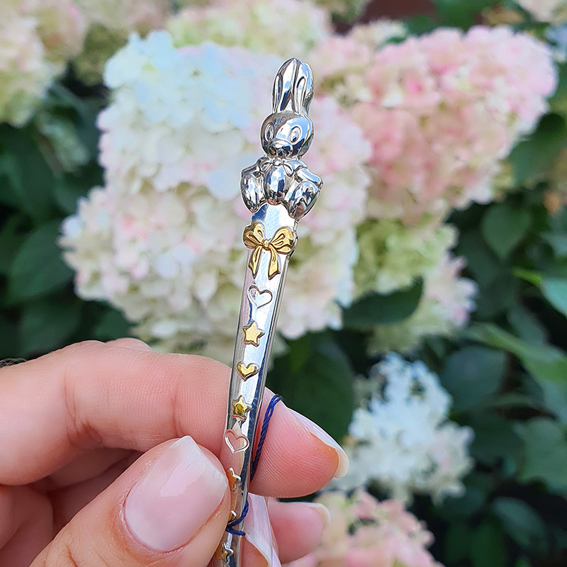 Серебряная тактильная ложка "Зайка" фото 2