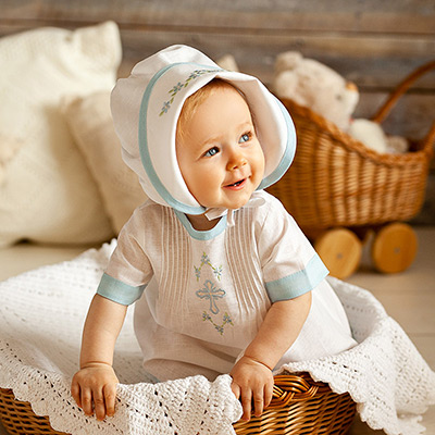 Чепчик-капор с вышивкой "Незабудка" - миниатюра фотографии товара в каталоге ЛиноБамбино