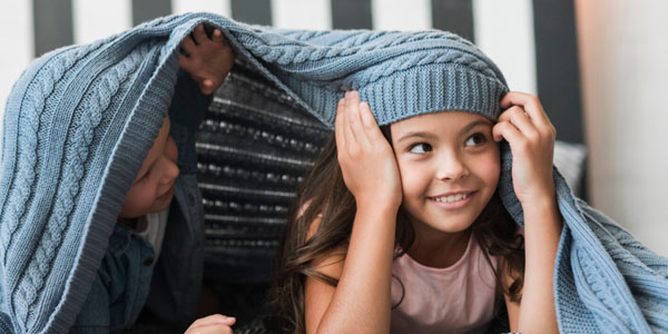 Вязаные, стеганые, с аплликацией: все о детских пледах и покрывалах