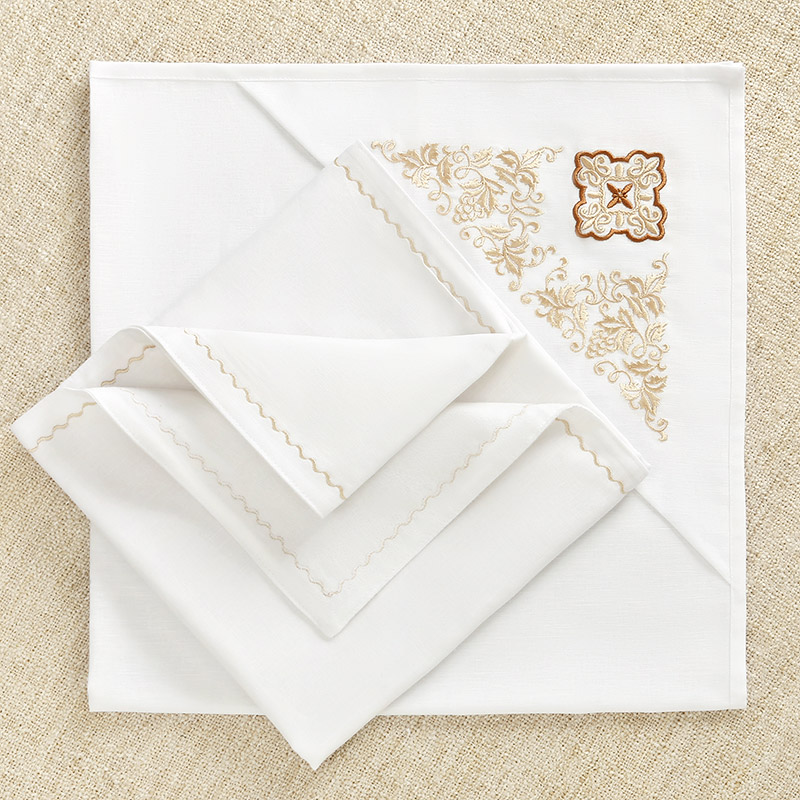 Крестильный комплект "Михаил" для мальчика с пеленкой-крыжмой фото 11