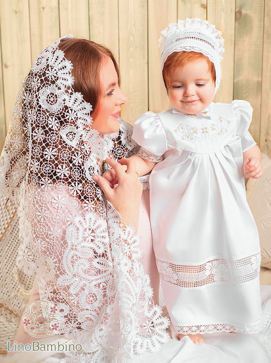 Крестильный комплект "Ксения" для девочки с пеленкой фото 4