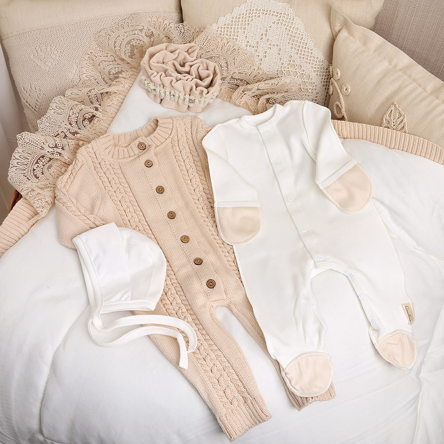 Вязаный комплект на выписку "Жемчуг" бежевый фото 8