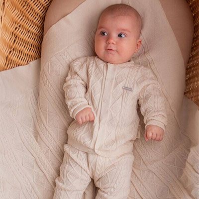 Вязаный костюмчик "Винни"