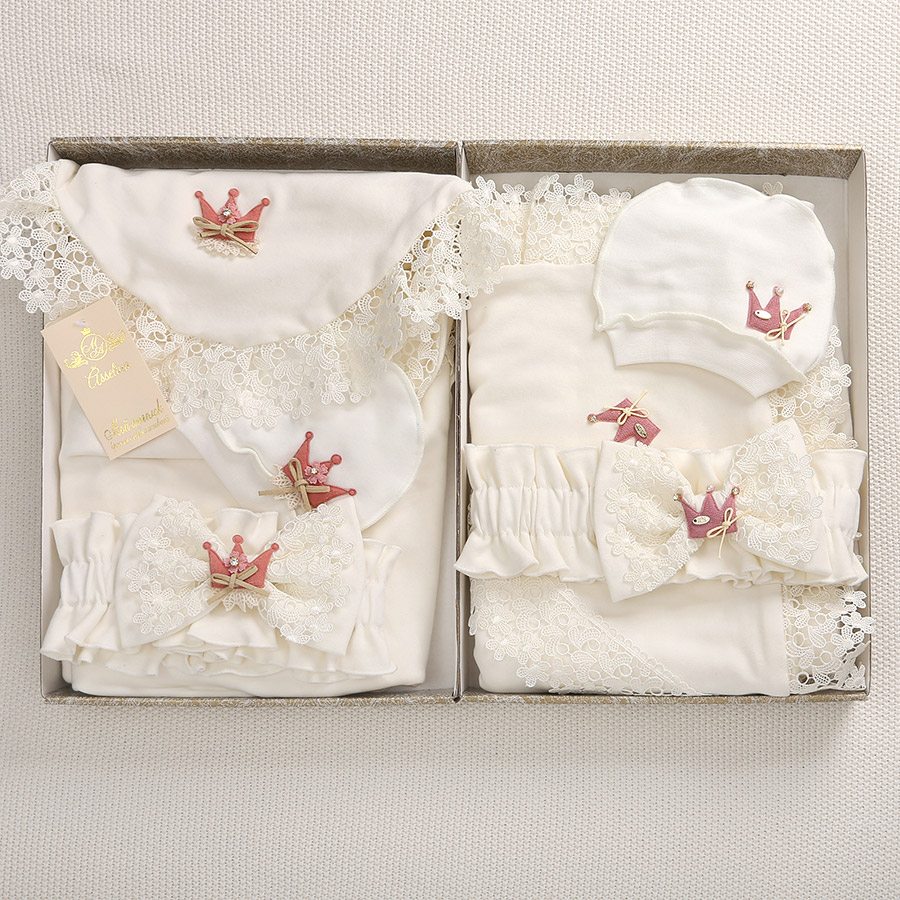 Набор на выписку "Волшебное королевство" для девочки фото 4