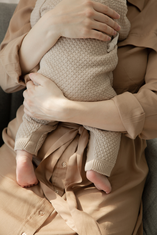 Вязаный текстурный комбинезон Бежевый фото 6