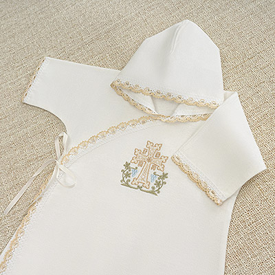 Фото товара "Детская крестильная рубашка "Армянский крест"" из магазина ЛиноБамбино