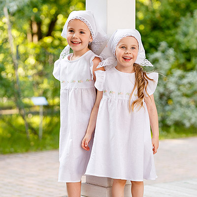 Фото товара "Платье Розочки белое лён" при наведении