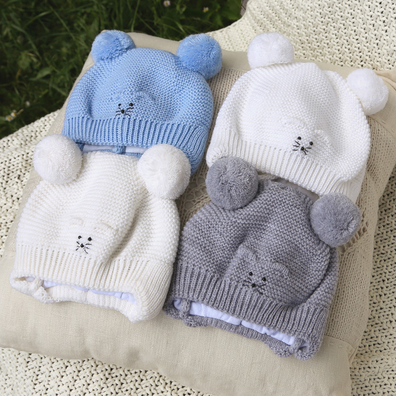 Вязаная шапочка "Мышонок" голубая фото 5