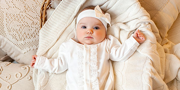 С первых дней жизни: одежда, которая точно пригодится младенцу