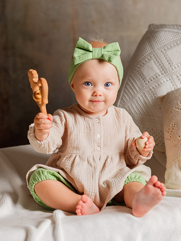 Костюмчик из муслина Дуэт салатовый-песочный для девочки фото 1