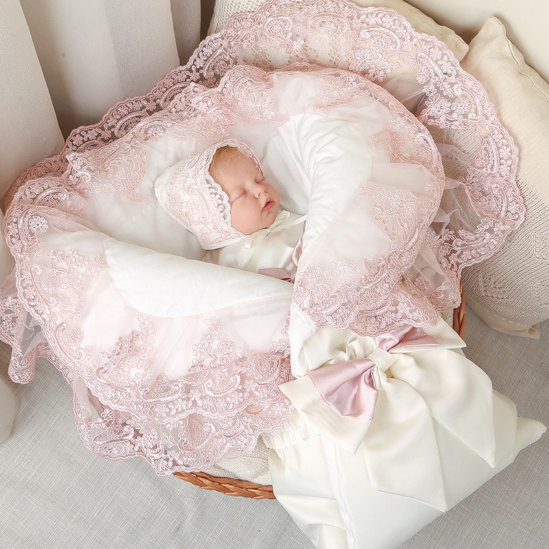 Комплект на выписку девочки "Самия" молочно-пудровый фото 9