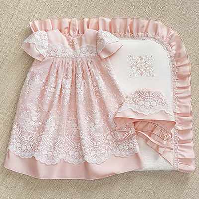 Крестильный комплект "Розовый жемчуг" для девочки с крыжмой - миниатюра фотографии товара в каталоге ЛиноБамбино