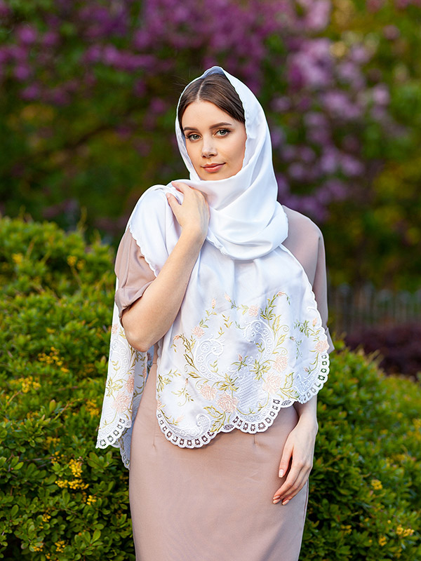 Вышитый палантин "Иоланта" фото 4