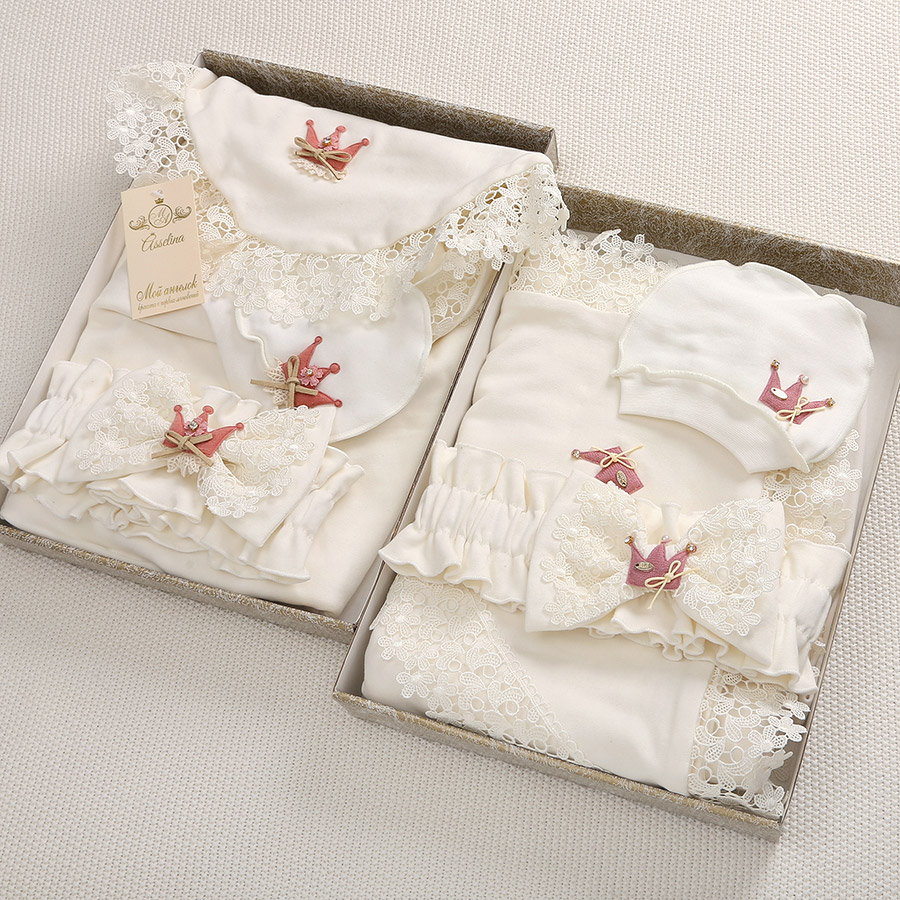 Набор на выписку "Волшебное королевство" для девочки фото 2