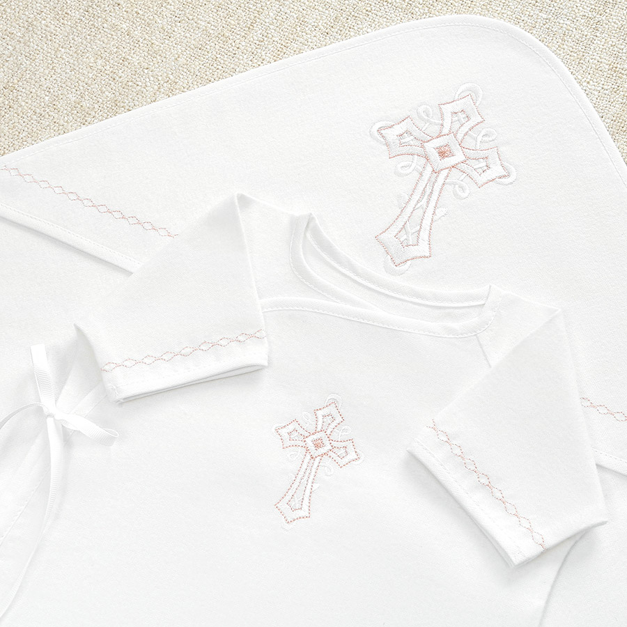 Крестильный комплект "Розовое перышко" с пеленкой фото 5