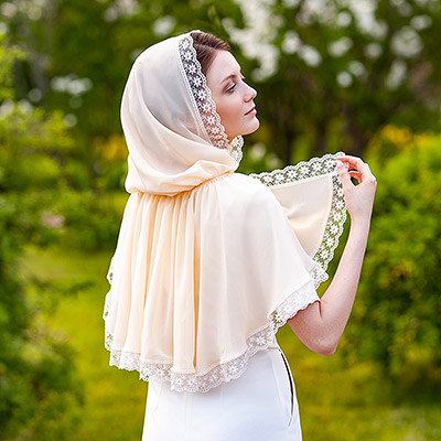 Фото товара "Платок с капюшоном для таинств "Милана"" из магазина ЛиноБамбино