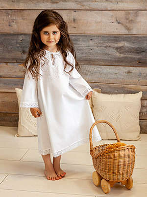 Крестильная сорочка "Людмила" для девочки - миниатюра фотографии товара в каталоге ЛиноБамбино