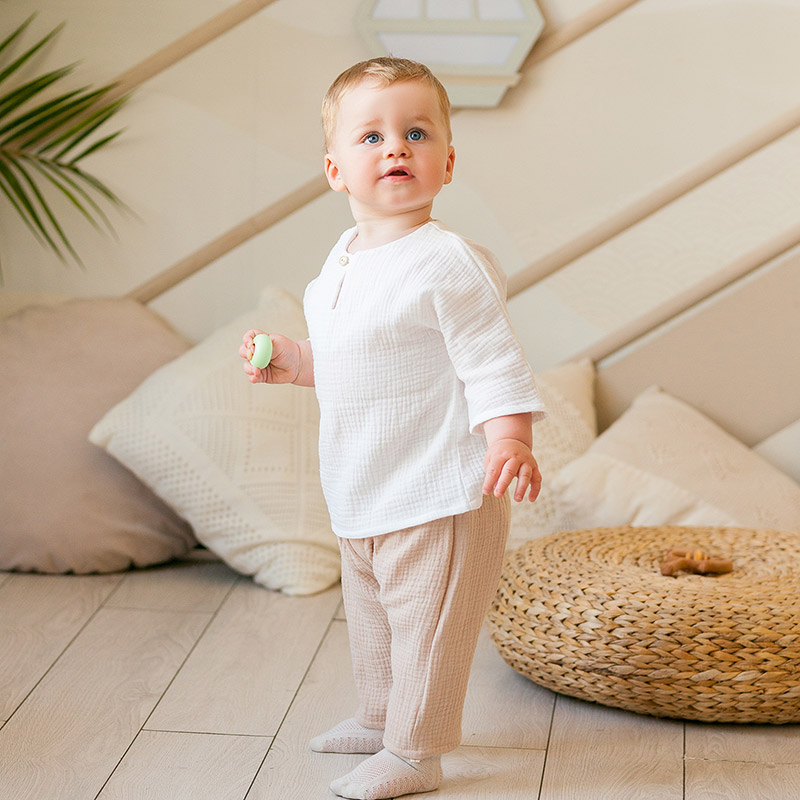 Костюмчик из муслина Дуэт бежево-молочный для мальчика фото 1