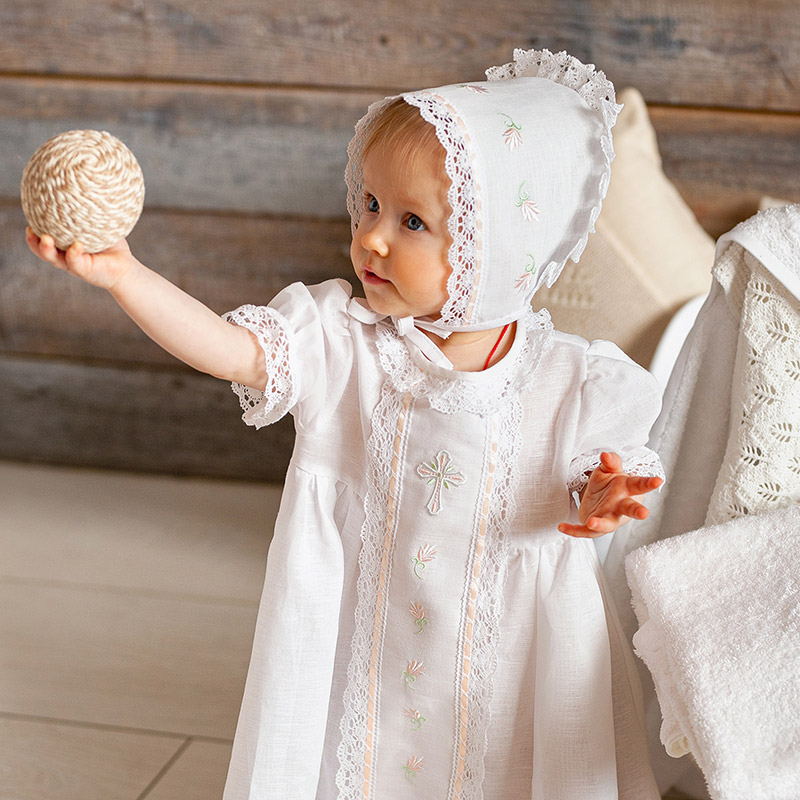 Чепчик с вышитыми бутонами "Серафима" фото 4