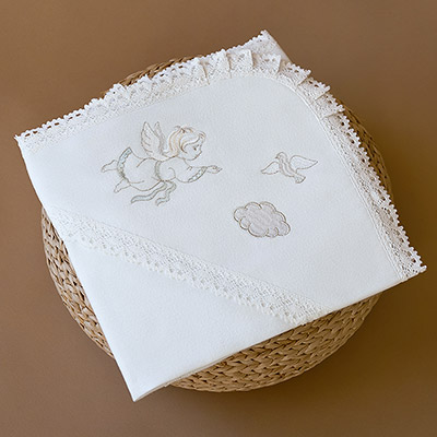 Фото товара "Теплая пеленка для крещения "Ангел" с капюшоном" при наведении