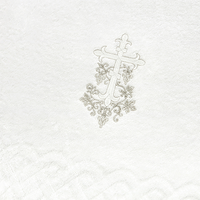 Фото товара "Классическое полотенце для крещения "Крестик-лоза"" при наведении