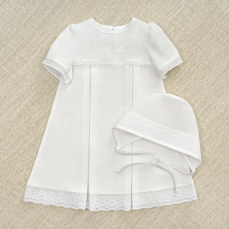 Крестильный комплект "Аленка" для девочки с пеленкой фото 4