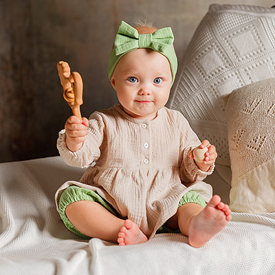 Костюмчик из муслина Дуэт салатовый-песочный для девочки - миниатюра фотографии товара в каталоге ЛиноБамбино