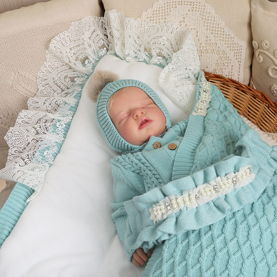 Вязаная шапочка-чепчик тиффани с помпоном фото 5