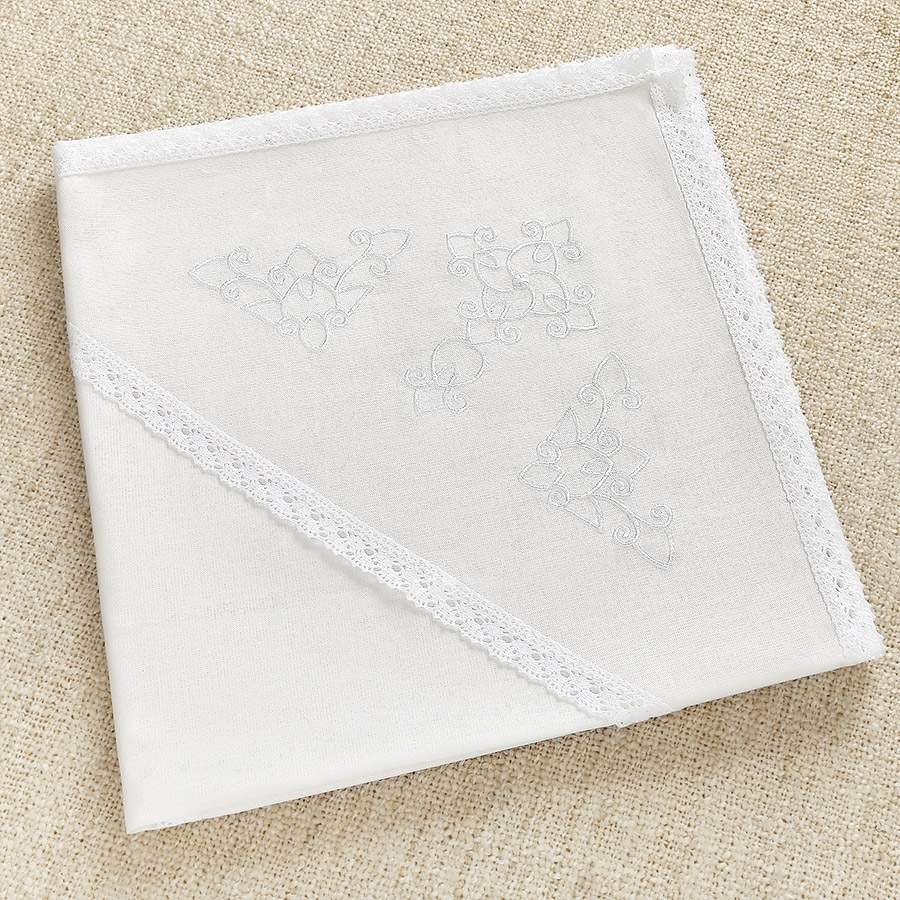 Пеленка для крещения с белой вышивкой фото 4