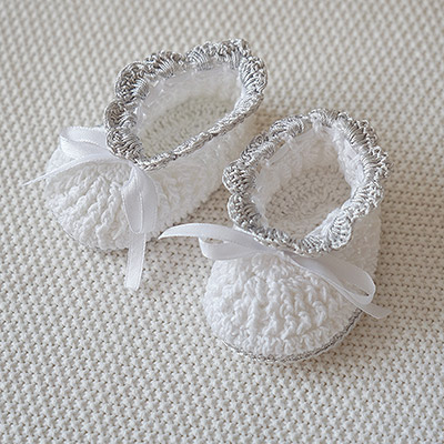 Детские пинетки с серебристым краем - миниатюра фотографии товара в каталоге ЛиноБамбино