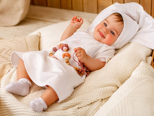 Крестильный комплект "Розовое перышко" с пеленкой - миниатюра фотографии товара в каталоге ЛиноБамбино