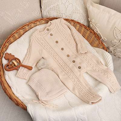 Вязаная шапочка-чепчик бежевый с помпоном - миниатюра фотографии товара в каталоге ЛиноБамбино