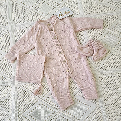 Комплект  "Нила" на выписку, светло-розовый - миниатюра фотографии товара в каталоге ЛиноБамбино