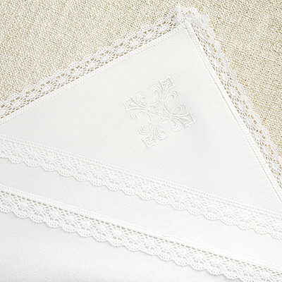 Пеленка с капюшоном "Классика" для крещения ребенка - миниатюра фотографии товара в каталоге ЛиноБамбино