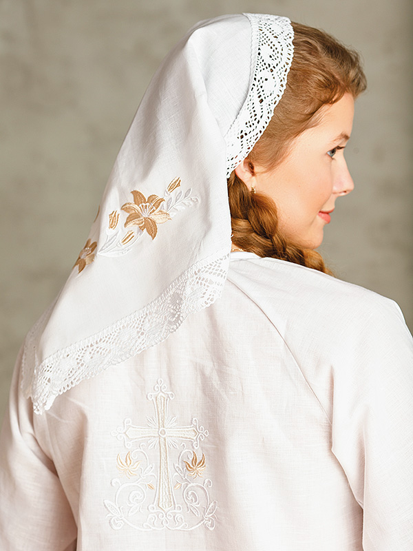 Фото товара "Женская льняная косынка "Лилия"" из магазина ЛиноБамбино