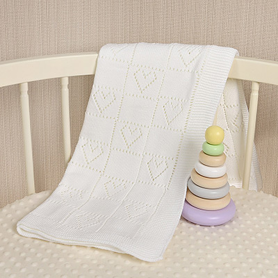 Фото товара "Детский плед "Сердечки" белый" из магазина ЛиноБамбино