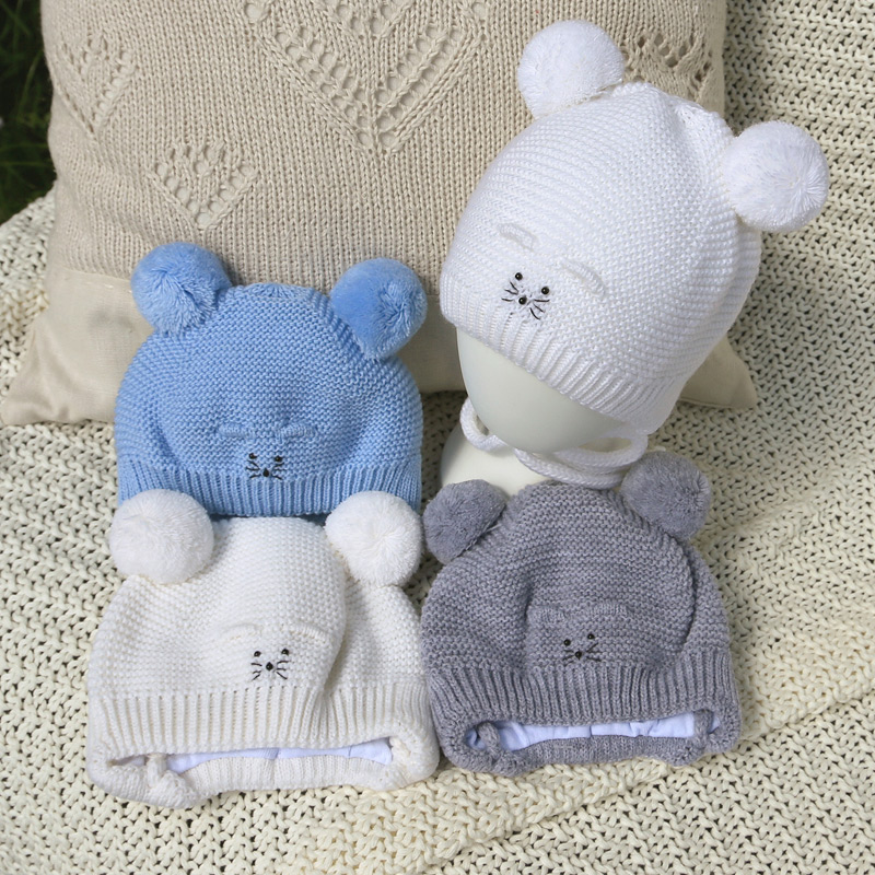Вязаная шапочка "Мышонок" голубая фото 4
