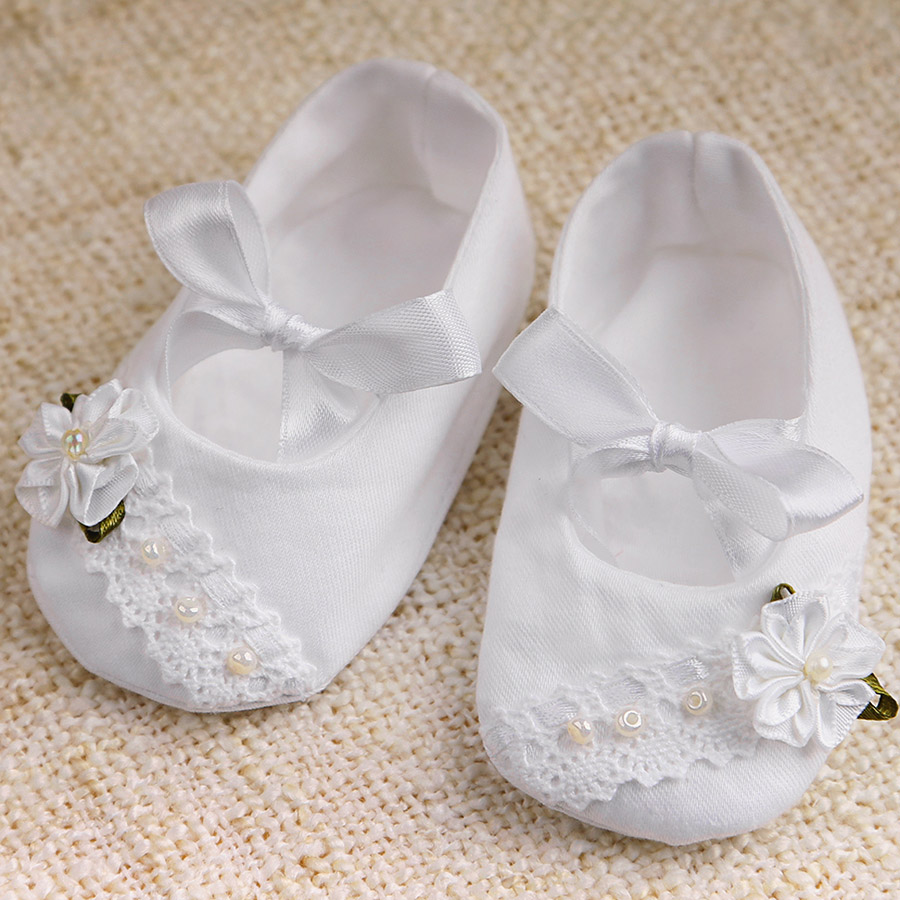Туфельки для девочки с цветочком и бусинами фото 1