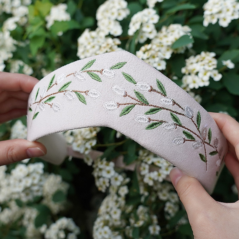 Кокошник с вышивкой в ассортименте фото 4