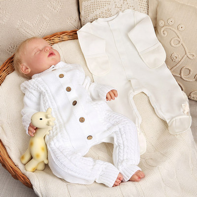 Комплект на выписку "Конфетти" молочный