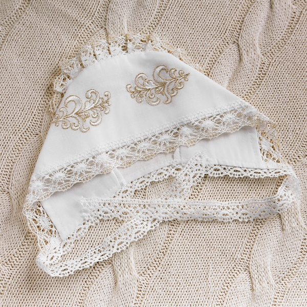 Чепчик с золотой вышивкой "София" фото 1