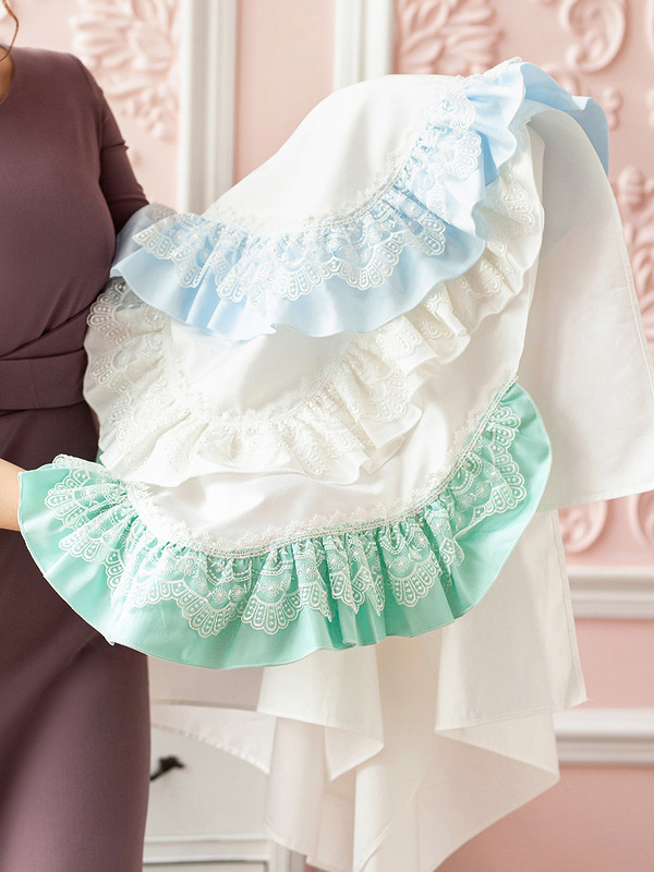 Нарядный уголок "Конфетти" на выписку фото 4