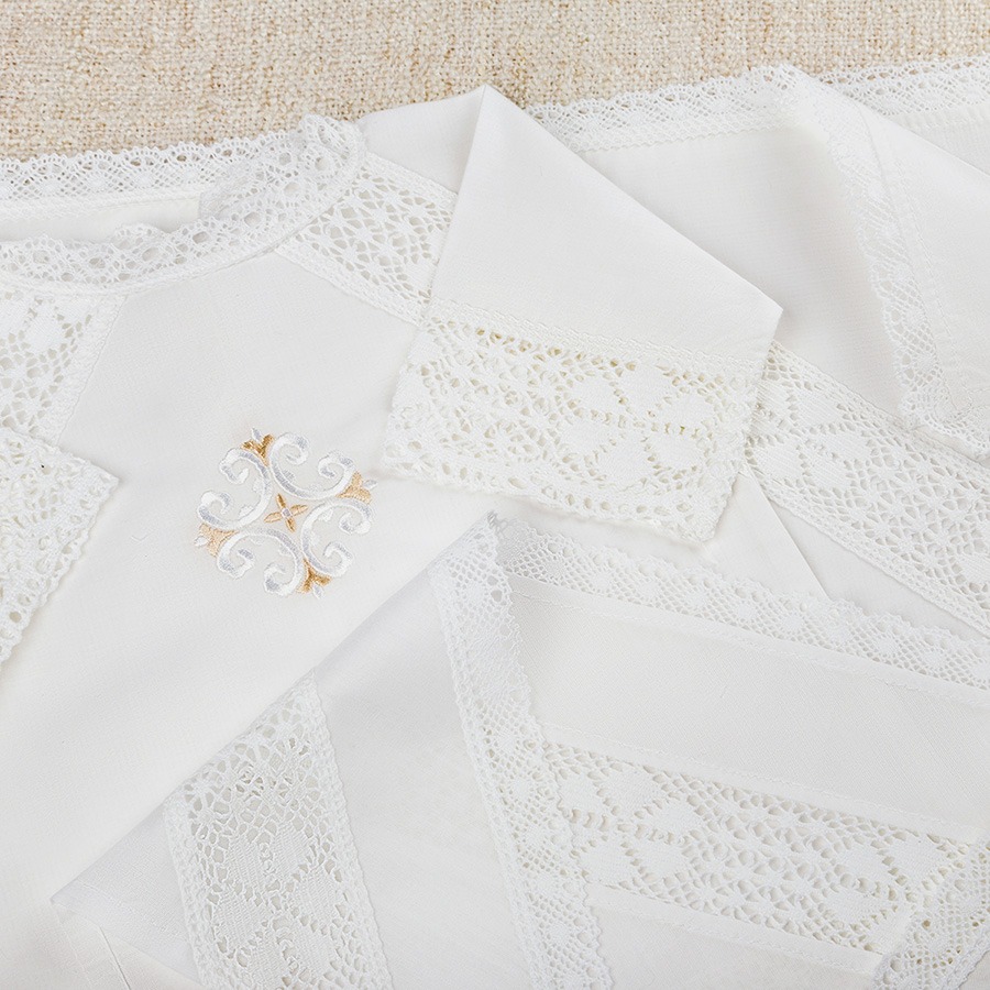 Крестильный комплект "Ольга" для девочки с пеленкой фото 8