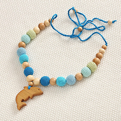 Слингобусы Дельфин, деревянно-вязаная игрушка - миниатюра фотографии товара в каталоге ЛиноБамбино