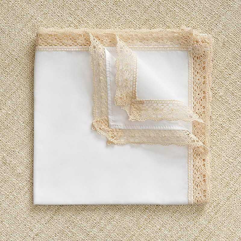 Пеленка с кружевной оторочкой фото 3