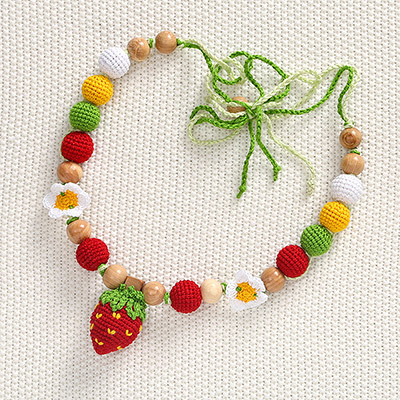 Слингобусы Клубничка, деревянно-вязаная игрушка - миниатюра фотографии товара в каталоге ЛиноБамбино