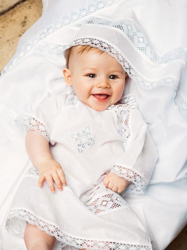 Крестильный комплект "Александр" для мальчика с пеленкой - миниатюра фотографии товара в каталоге ЛиноБамбино